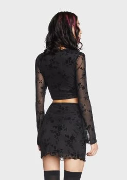 Daisy Street Flocked Mesh Tie Top Tops