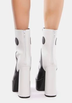 Daisy Street Mono Yin Yang Platform Boots Platforms
