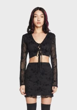 Daisy Street Flocked Mesh Tie Top Tops