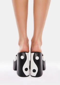 Daisy Street Mono Yin Yang Platform Mules