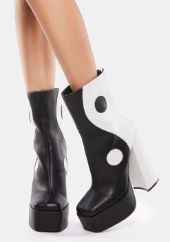 Daisy Street Mono Yin Yang Platform Boots Platforms